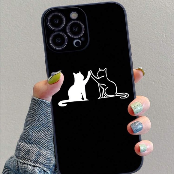 ⚠️Clearance iPhone 14 / 14 Pro Black Cat Design Phone Case - Picture 2 of 3